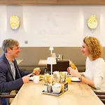 Koenigshof Hotel 3*
